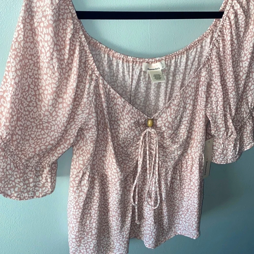 URBAN Romantics.  Size L